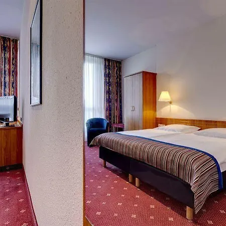Ξενοδοχείο Centro West 4*
