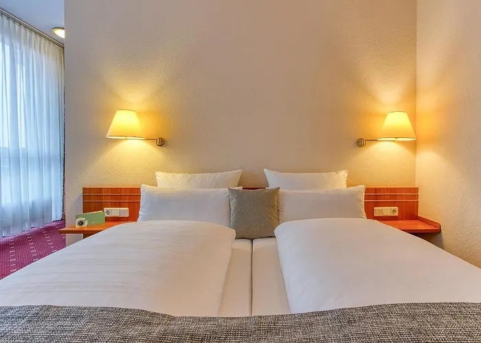 Hotell Centro West 3*