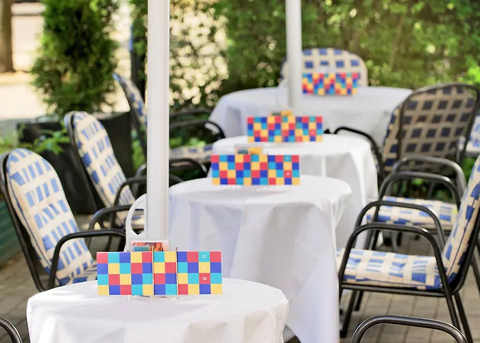 Centro West Hotell 3*