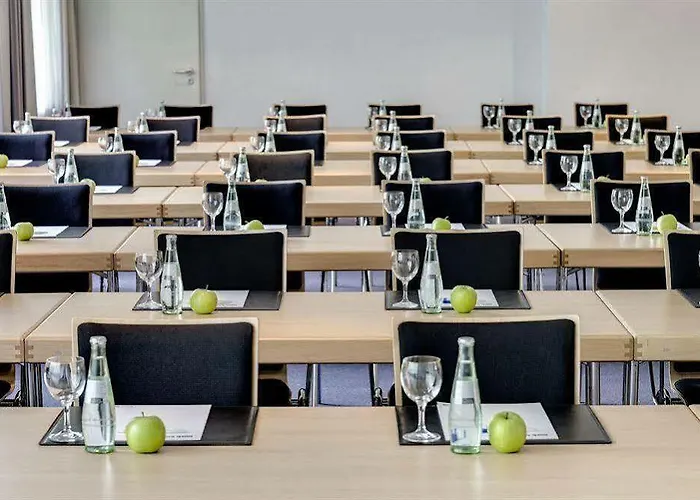 Hotell Centro West 3*