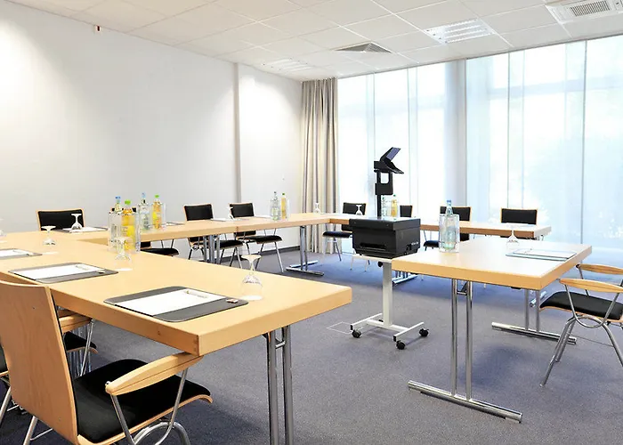 فندق Centro West