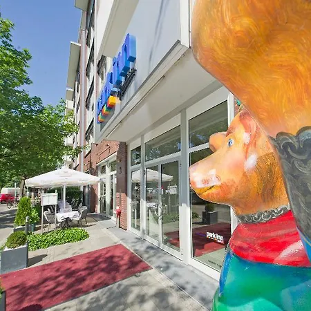 Отель Centro West 3*