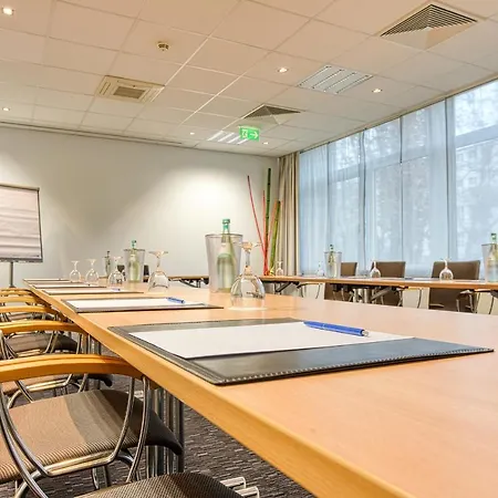 Centro West Отель