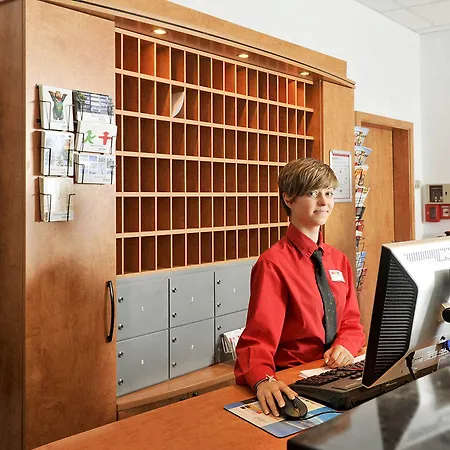 Centro West Отель